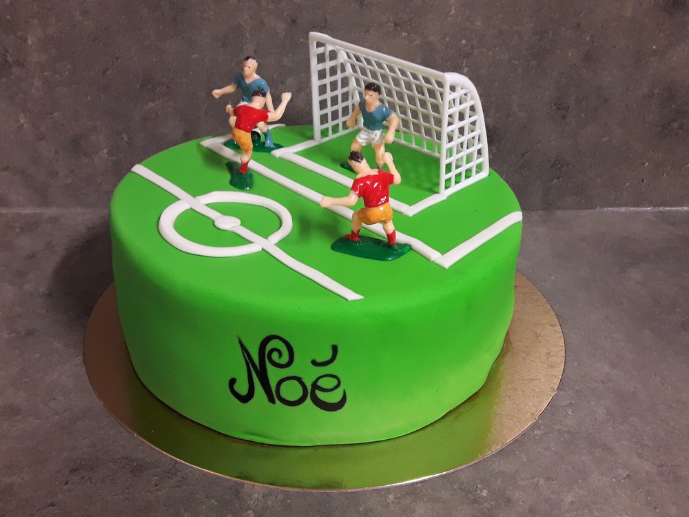 Gateaux Par Themes Decor Les Gourmandises De Kevin