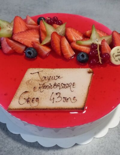 Les Gourmandises de Kevin Marles gateau danniversaire Fraisier Guise Hirson 02