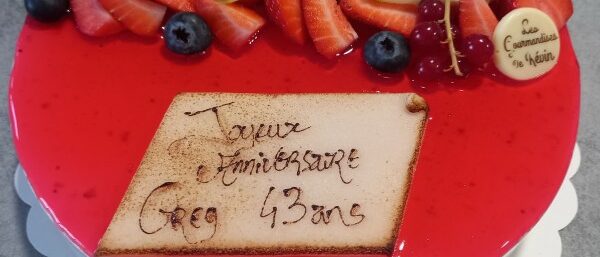 Les Gourmandises de Kevin Marles gateau danniversaire Fraisier Guise Hirson 02