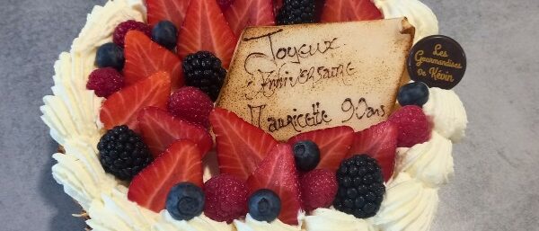 Les Gourmandises de Kevin Marles gateau danniversaire Hirson 02