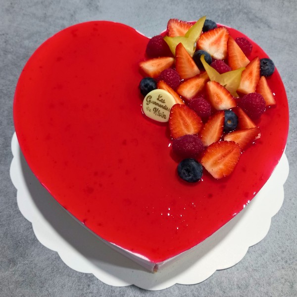 Les Gourmandises de Kevin patisserie Marles gateau coeur fraises