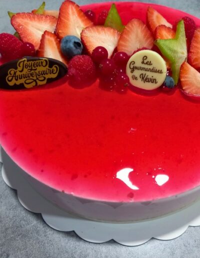 Les Gourmandises de Kevin patisserie Marles gateau mirroir fruits fraise
