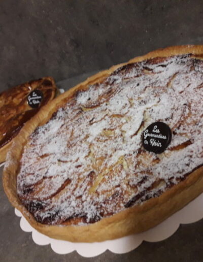 lesgourmandisesdekevin tarte pommes normande poire amande fruit 768x576 1